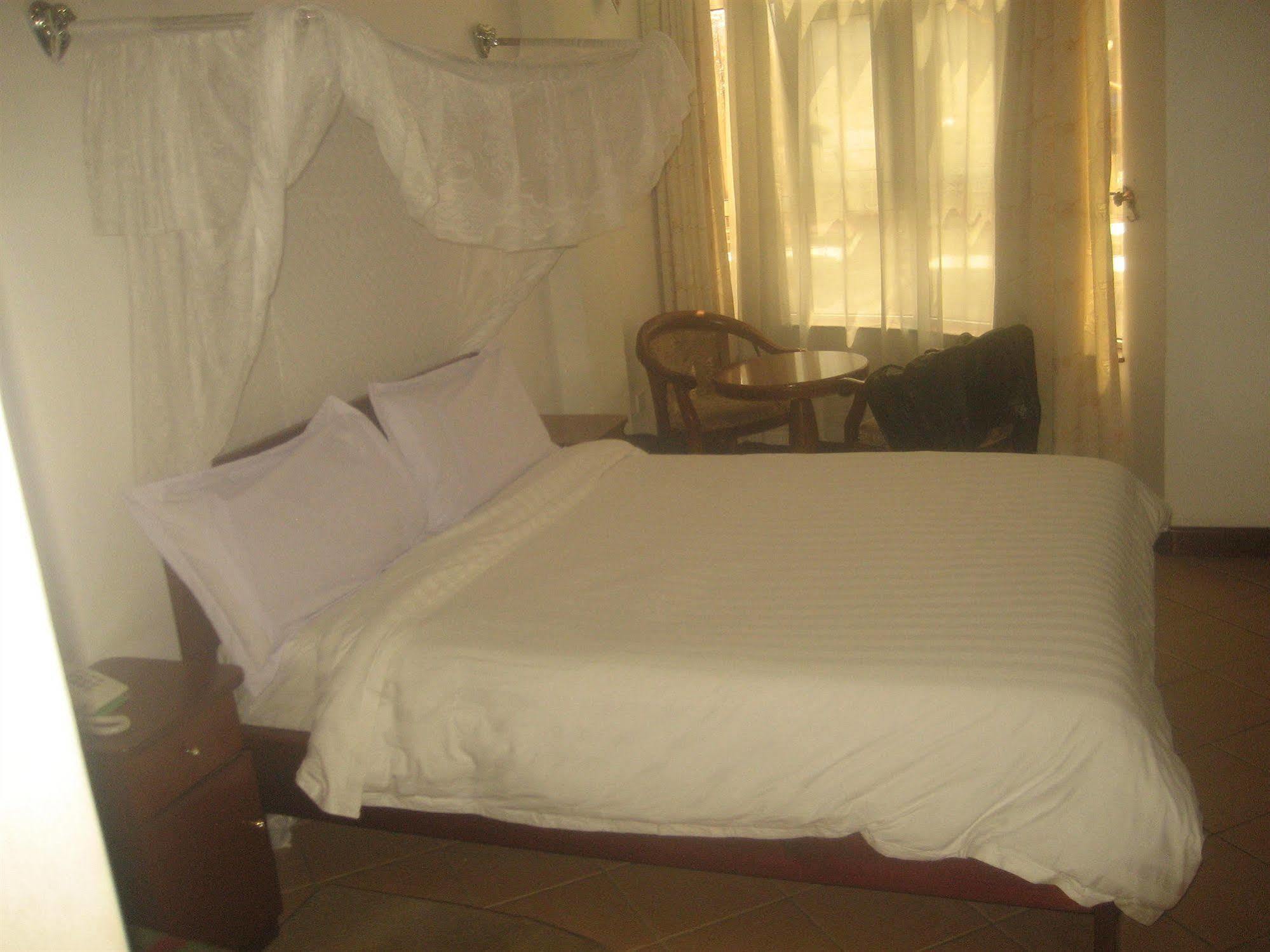 New Hotel Aquiline 아루샤 외부 사진