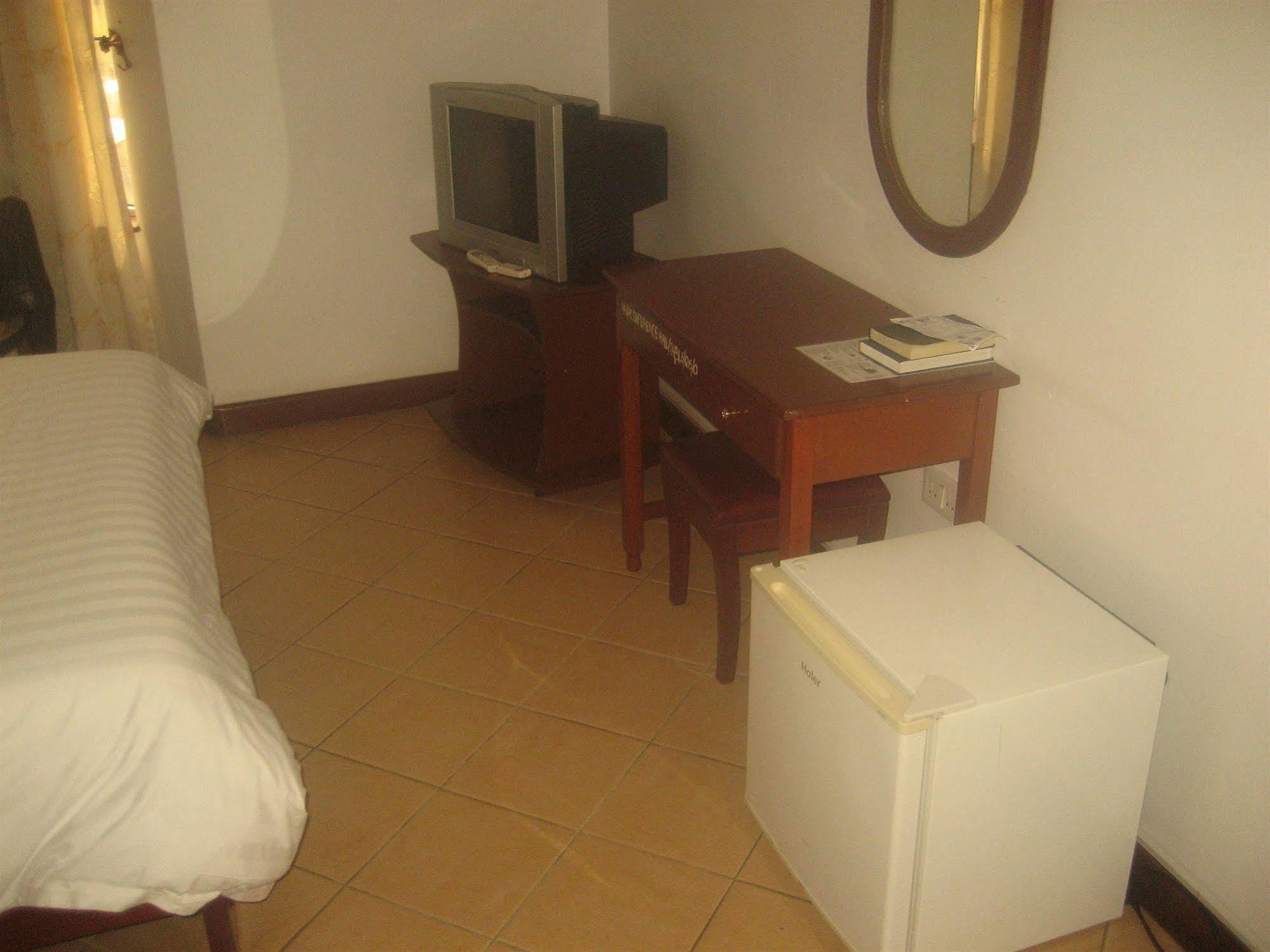 New Hotel Aquiline 아루샤 외부 사진